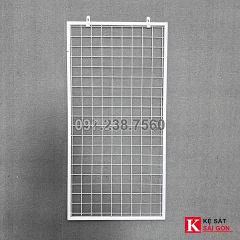 Ảnh thực tế khung lưới ô vuông màu trắng, khung hộp bao