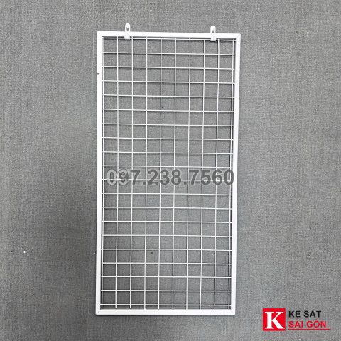 Ảnh thực tế khung lưới ô vuông màu trắng, khung hộp bao