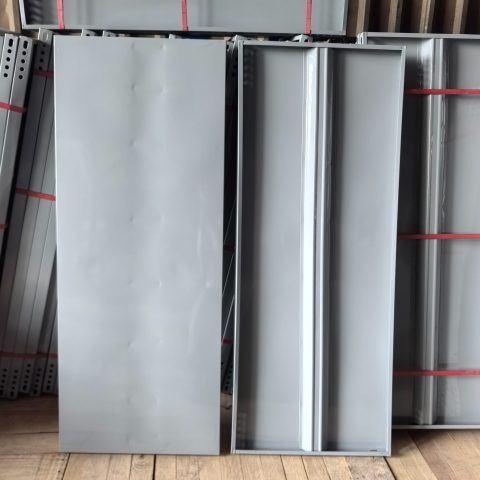Mâm v lỗ - 150cm x 60cm - Xám