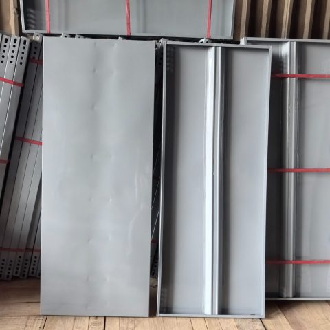 Mâm v lỗ - 120cm x 50cm - Xám