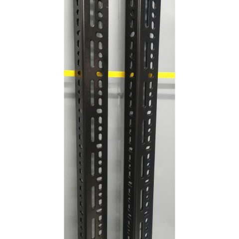Sắt v lỗ 4x6 - 120cm - 2ly - Đen