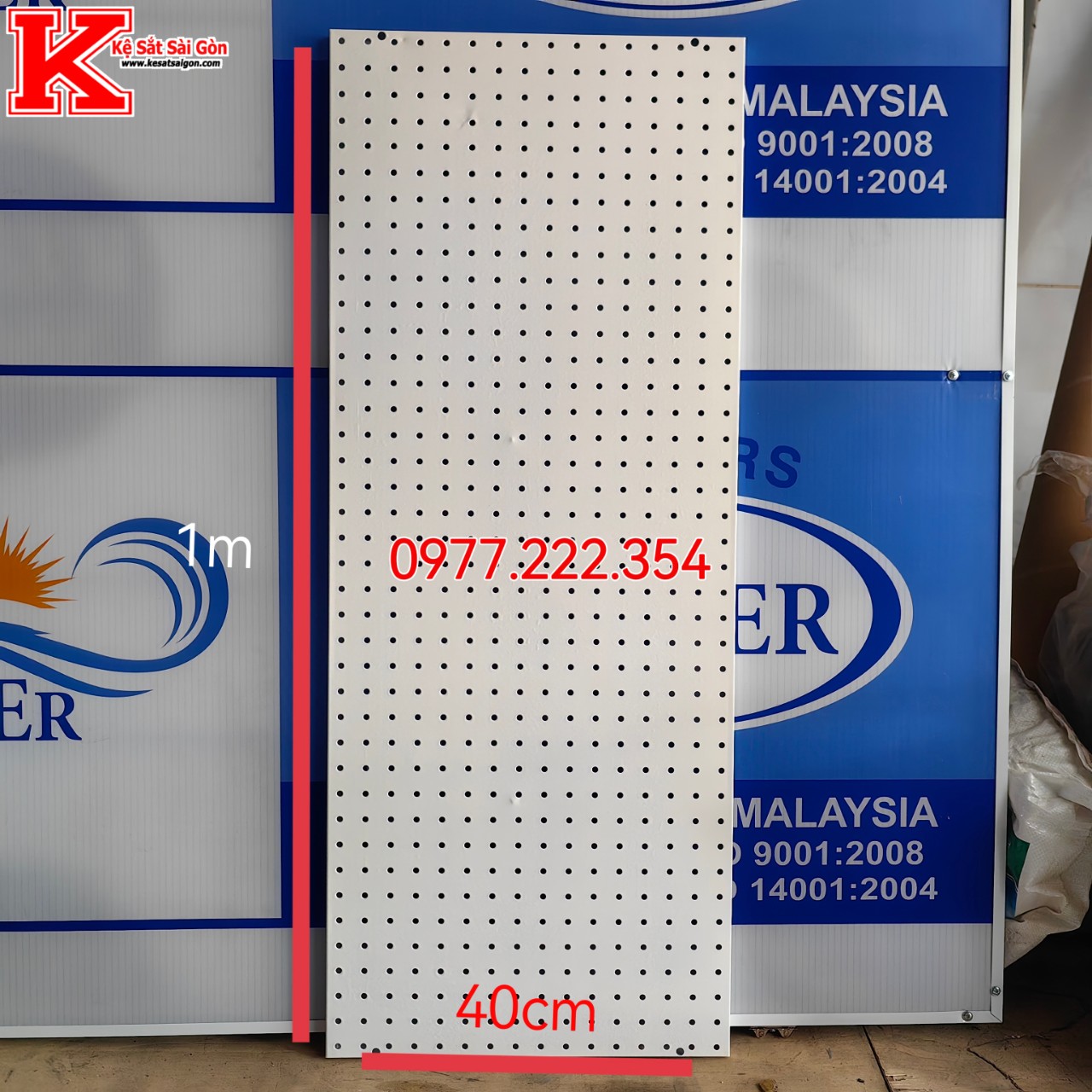 Tấm tôn đục lỗ treo phụ kiện - Dài 1m x R.40cm