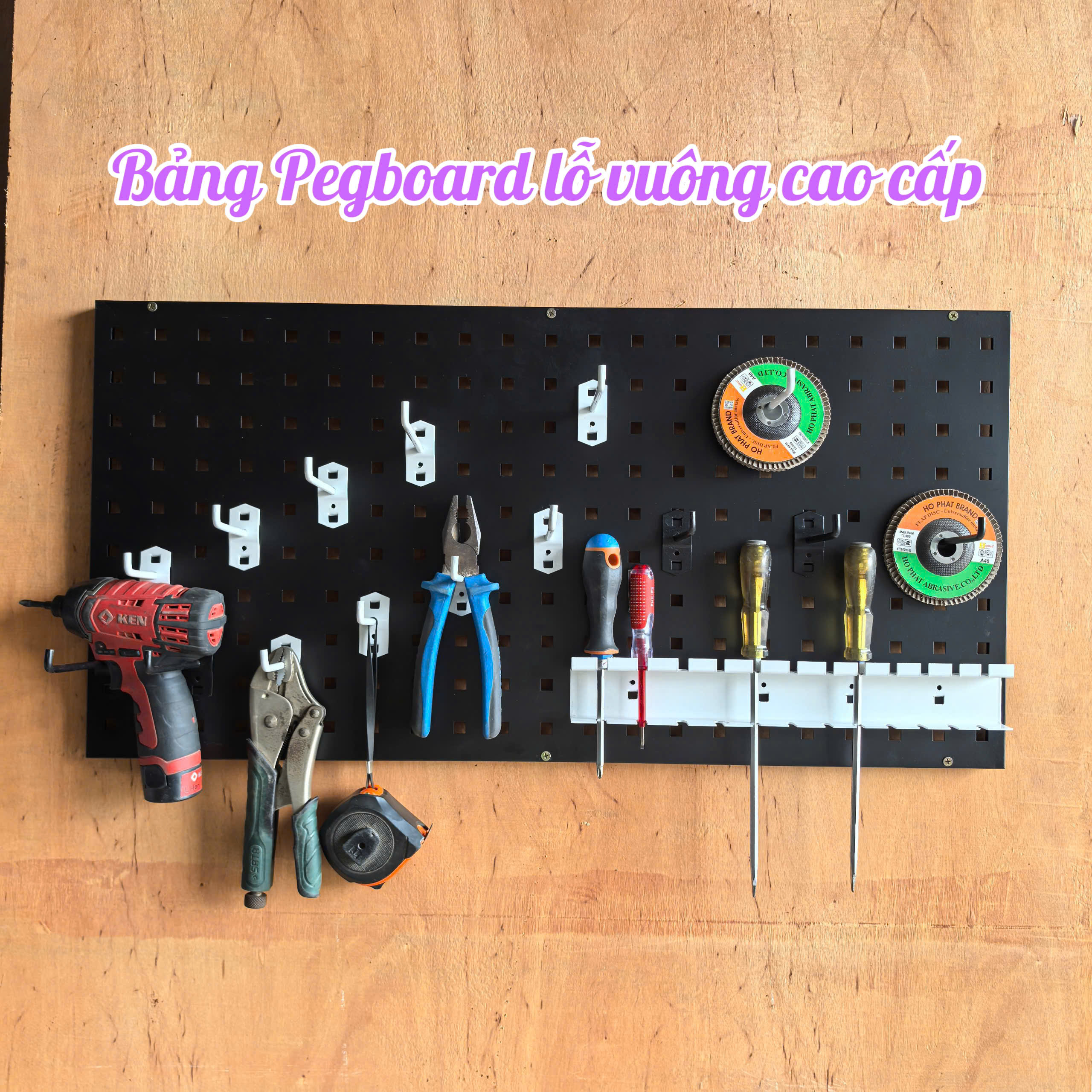 Bảng kim loại treo phụ kiện
