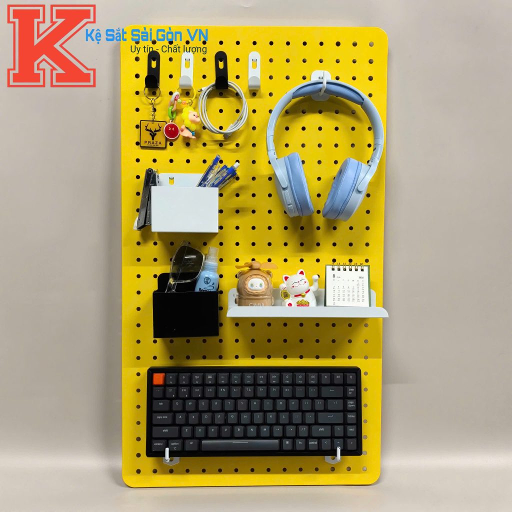 { MÀU VÀNG } Bảng Pegboard kim loại gắn tường treo phụ kiện Decor bàn học, bàn làm việc